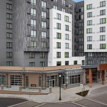 Courtyard By Marriott Nanaimo Hotel Bagian luar foto