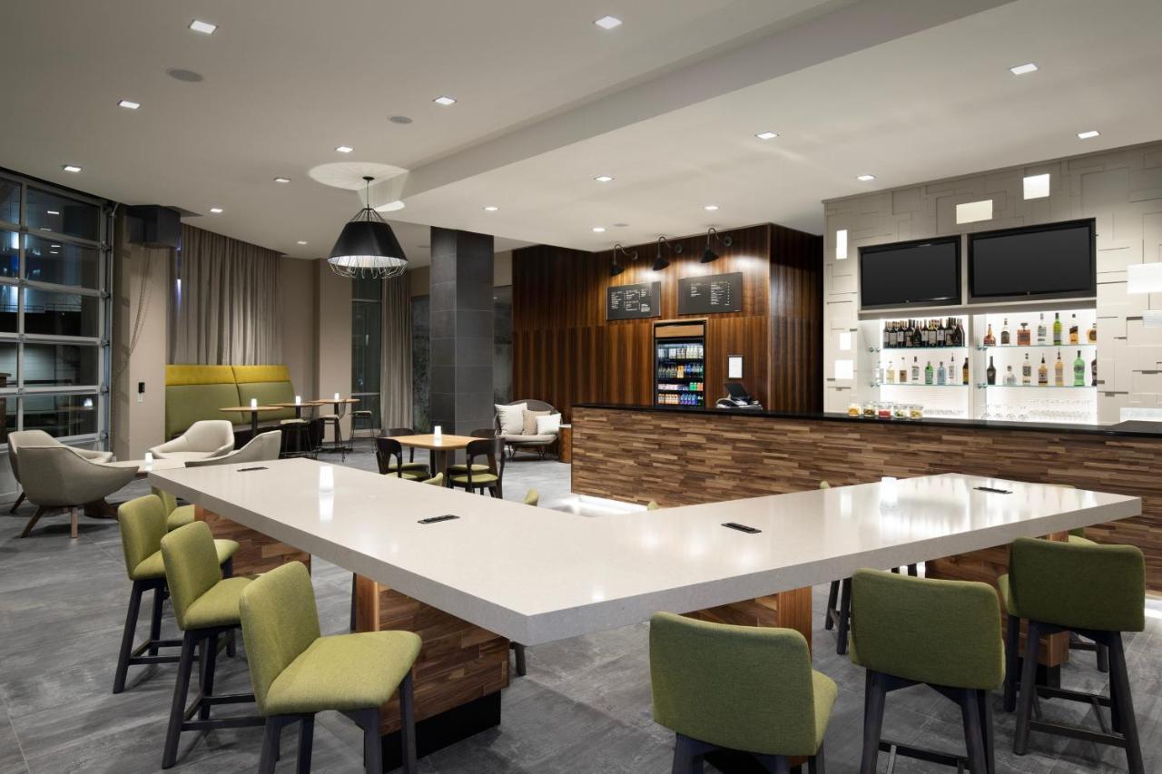 Courtyard By Marriott Nanaimo Hotel Bagian luar foto