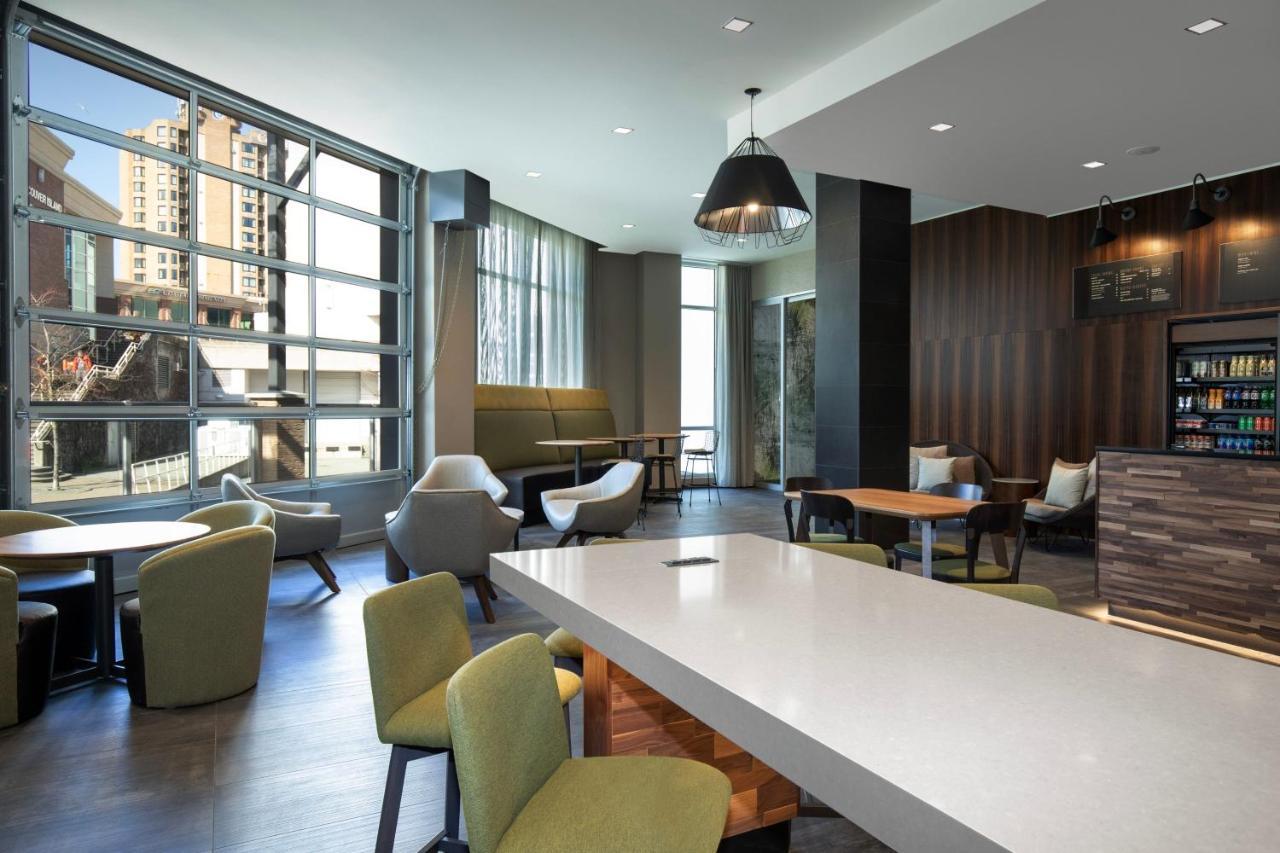 Courtyard By Marriott Nanaimo Hotel Bagian luar foto
