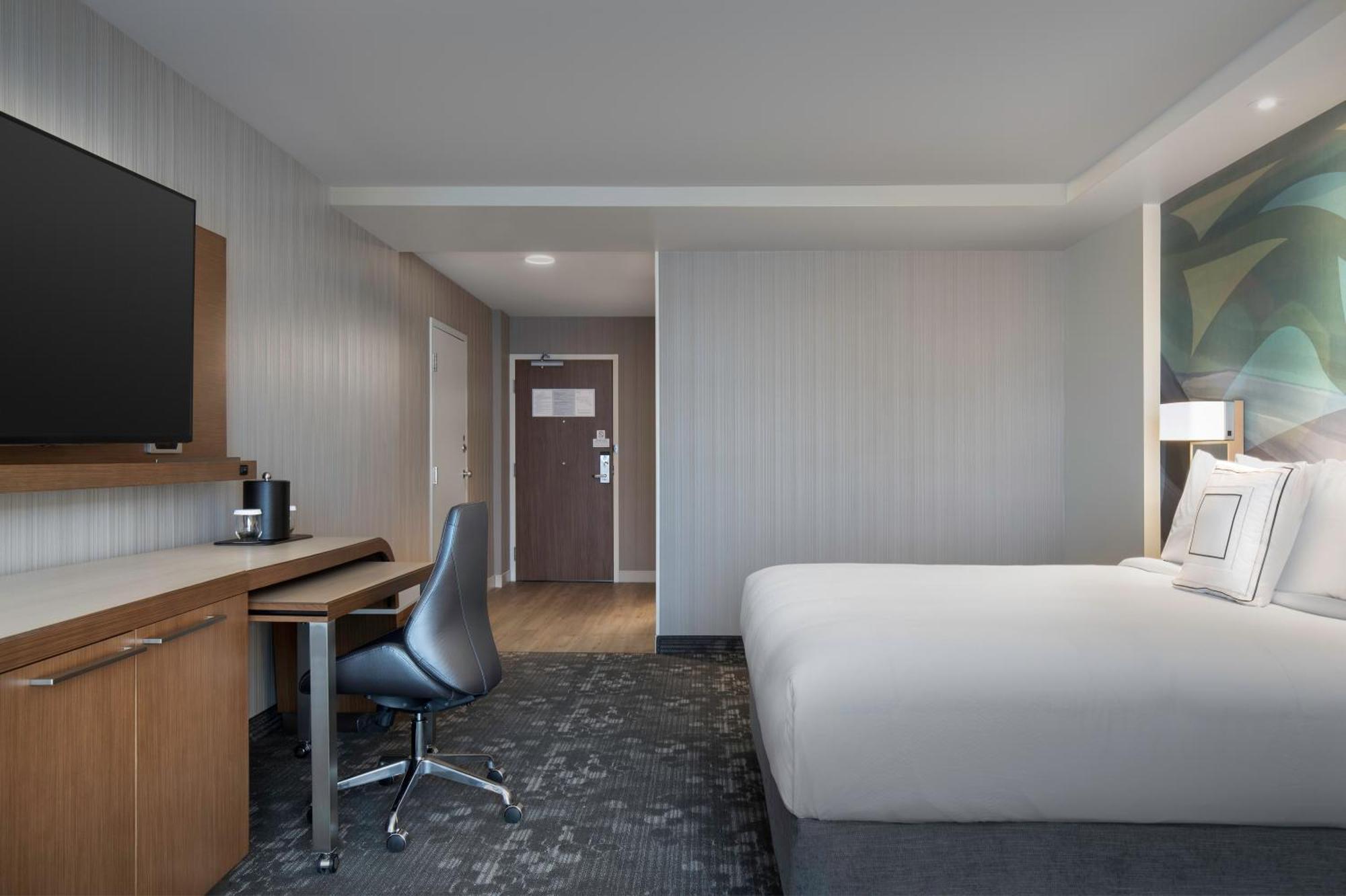 Courtyard By Marriott Nanaimo Hotel Bagian luar foto